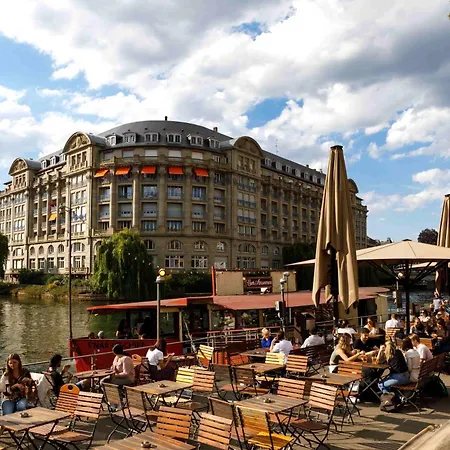 Hyper Centre Krutenau Etoile Bourse ستراسبورغ